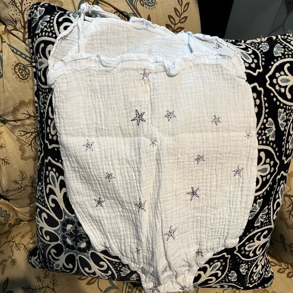 NWOT Ettie h linen gauze starfish romper - Picture 3 of 3